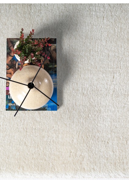 Yıkanabilir Kaymaz Taban Krem Renk Peluş Post Halı