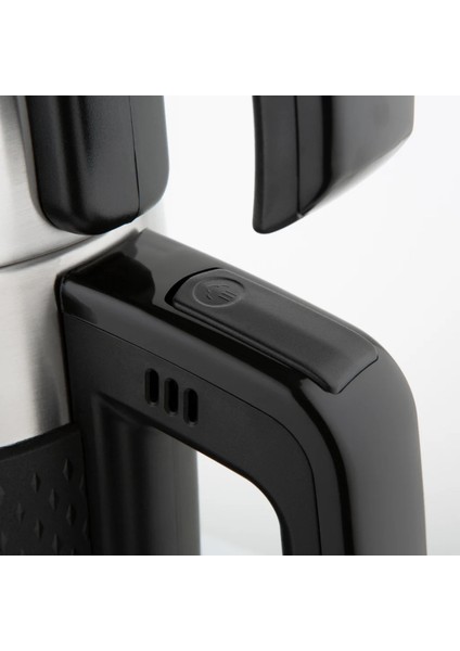 Siyah Çay Makinesi, Hızlı ve Pratik Demleme Için Ideal