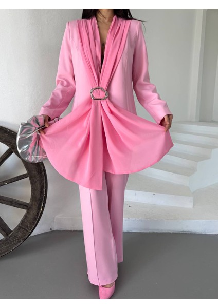 Kadın Takım Elbise Kemerli Ceket Düz Paça Pantolon fiyatları