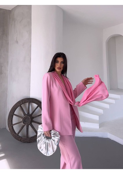 Kadın Takım Elbise Kemerli Ceket Düz Paça Pantolon indirimleri