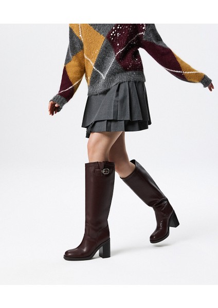 Deri Görünümlü Topuklu Çizme TW6250035021035 fiyatları