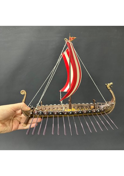 Iskandinav Viking Gemisi Ejderha Teknesi