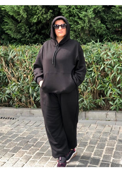 Oversize Kadın Eşofman Takımı Kapüşonlu Sweatshirt ve Pantolon modelleri