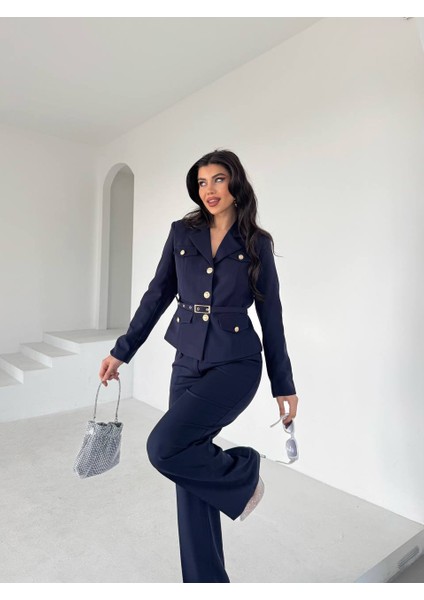 Kadın Gold Düğmeli Kemerli Modern Şık Kombin Takım Elbise