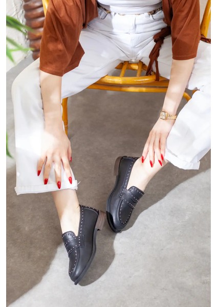 3780 Zımba Detaylı Loafer Kadın Ayakkabı fırsatları