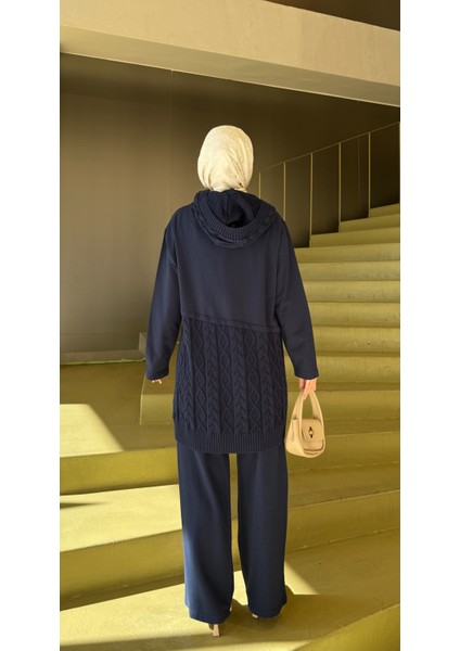 Çapraz Saç Örgülü Triko Takım indirimleri