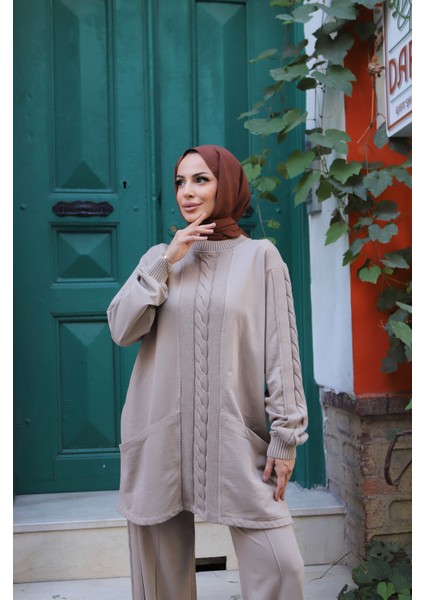 Yanları Cepli Iki Iplik Triko Takım modelleri