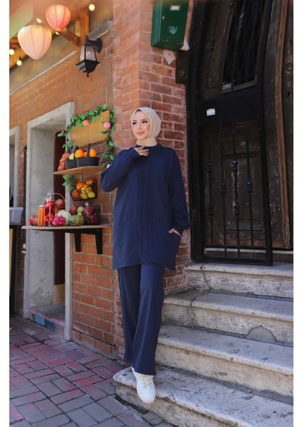 Yanları Cepli Iki Iplik Triko Takım