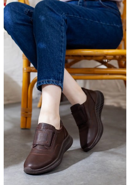 3475 Günlük Kadın Deri Lastikli Ayakkabı