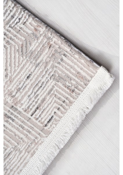 Volora Halı Koleksiyonu | Yumuşak Dokulu, Modern Ince Form, Tozumaz ve Kolay Temizlenebilir