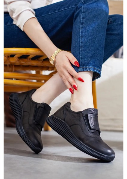 3475 Günlük Kadın Deri Lastikli Ayakkabı