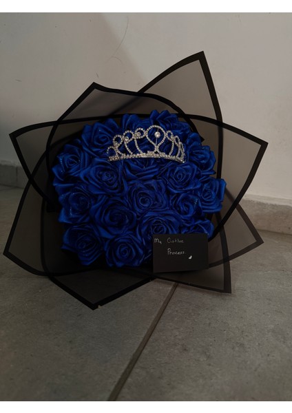 Gerçek Görünümlü Saks Mavisi Simli Taçlı Zarif Yapay Gül Buketi Yapay Çiçek