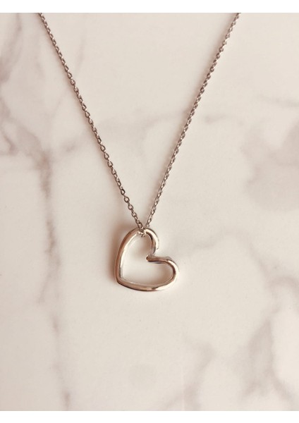 Kalp Figürlü Çelik Zincirli Rodyum Kaplama Kolye