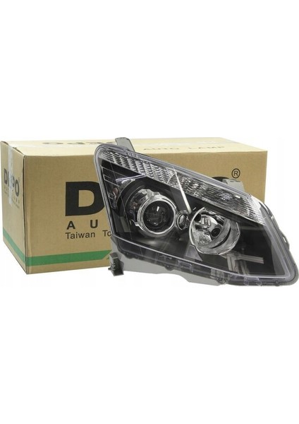 Sağ Far Lambası Siyah Isuzu Dmax 2012-2016 Arası Depo
