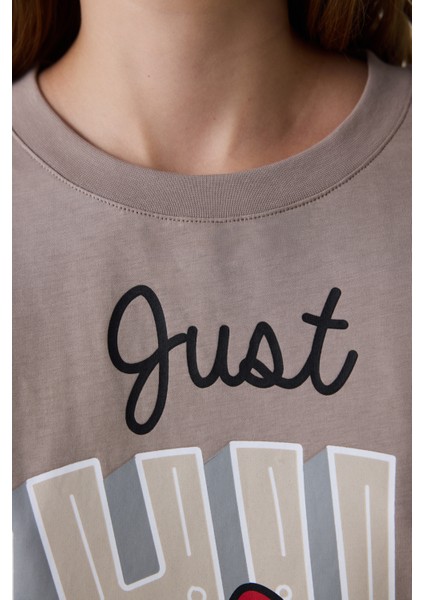 Koyu Bej Just Chill Mickey Mouse Baskılı Pamuklu Uzun Kollu Gecelik modelleri