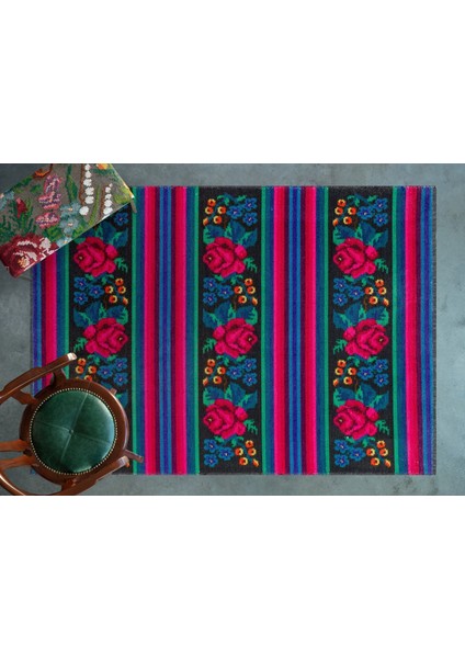 Siyah Çiçekli Modern Etnik Desenli Halı | Makinada Yıkanabilir | Hav Toz Vermez | Leke Tutmayaz | Kaymaz Taban | Dijital Makine Baskı | Salon Yolluk Mutfak Halısı
