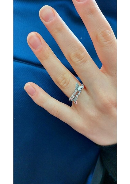 925 Ayar Gümüş Işıklı Kutuda Zirkon Taşlı Ayarlanabilir Kelebek Yüzük indirimleri