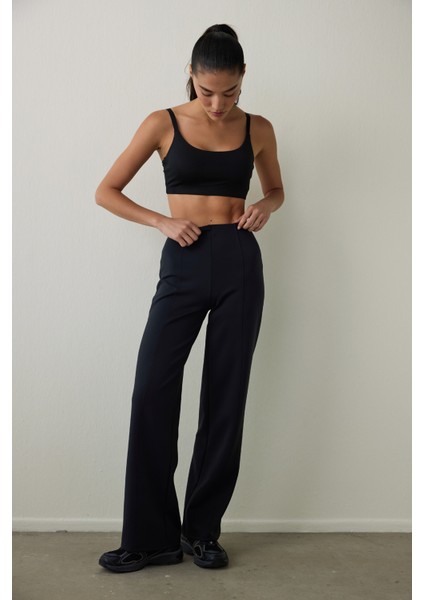 Siyah Yüksek Bel Toparlayıcı Etkili Düz Paça Pantolon fırsatları