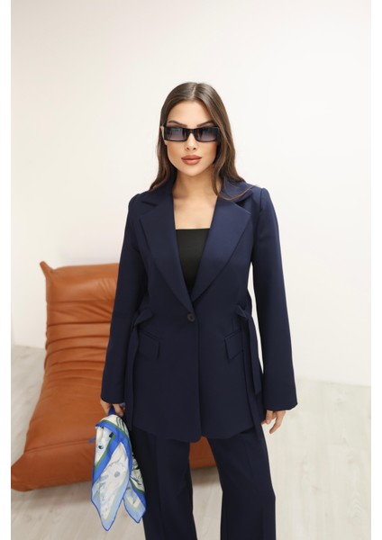 Kadın Lacivert Yandan Kuşaklı Blazer Ceket Pantolon Takım fırsatları