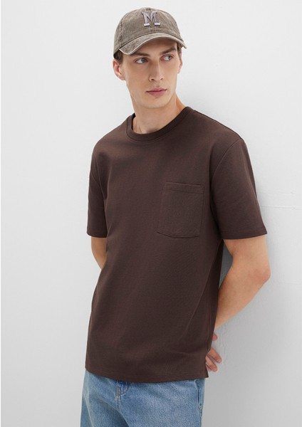 Cep Detaylı Kahverengi Tişört 066248-70251