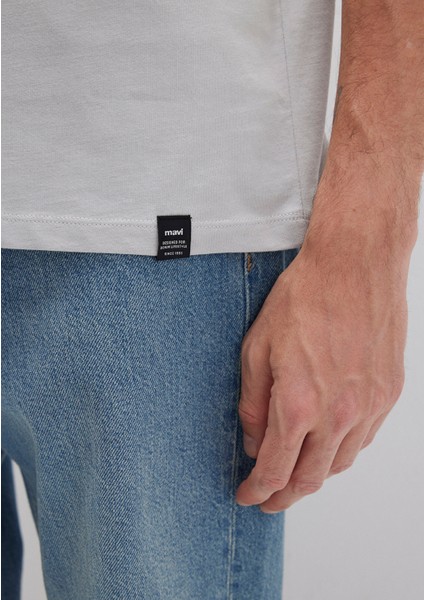 Etiket Detaylı Gri Basic Tişört 0611824-70075
