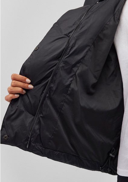 Dik Yaka Siyah Şişme Mont 1110440-900