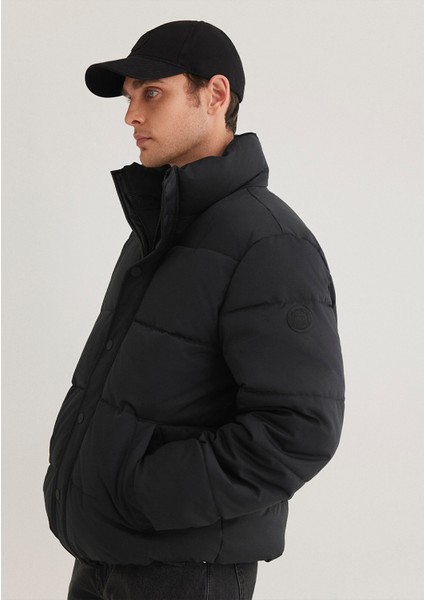 Dik Yaka Siyah Mont 0110474-900