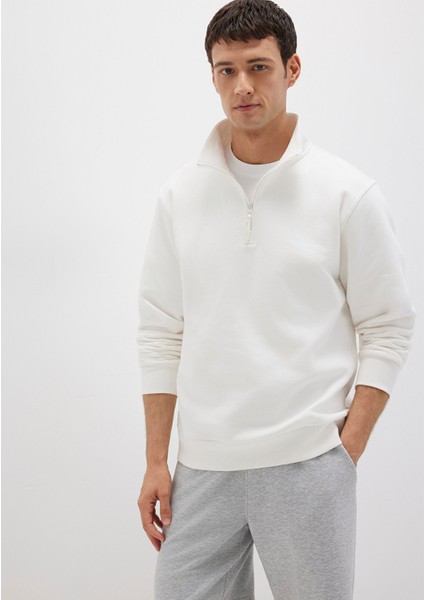 Yarı Fermuarlı Beyaz Basic Sweatshirt 0S10278-70057