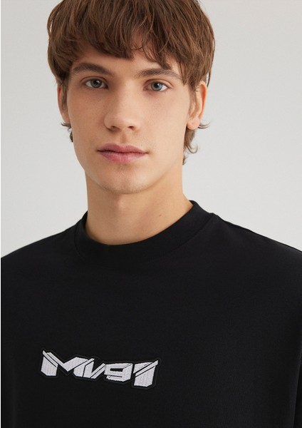 MV91 Nakış Detaylı Siyah Tişört 0612576-900