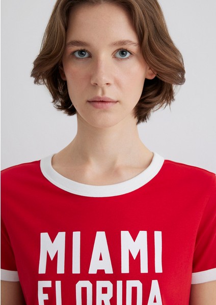 Florida Baskılı Beyaz Biyeli Kırmızı Tişört 1613062-70467