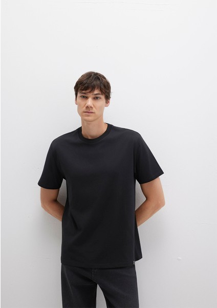 Etiket Detaylı Siyah Basic Tişört 0611824-900