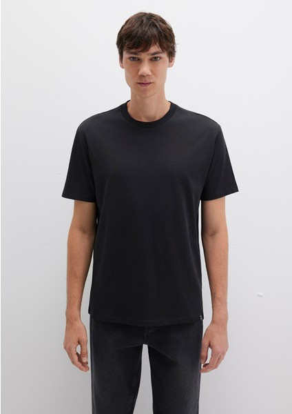 Etiket Detaylı Siyah Basic Tişört 0611824-900