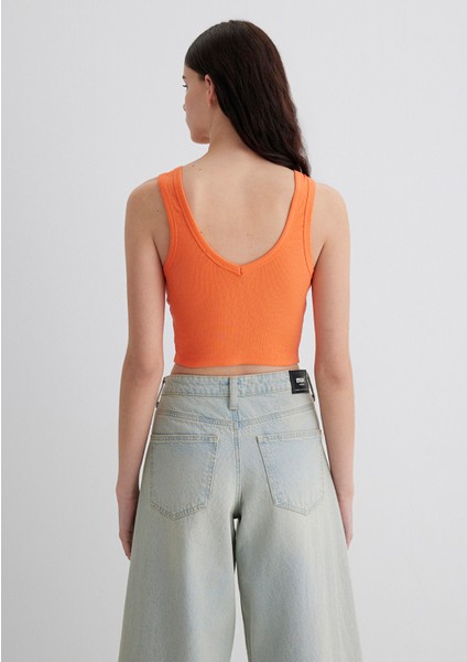 V Yaka Turuncu Basic Crop Atlet 1612375-71272