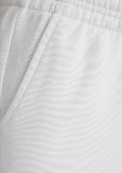 Beyaz Şort 1410155-70000