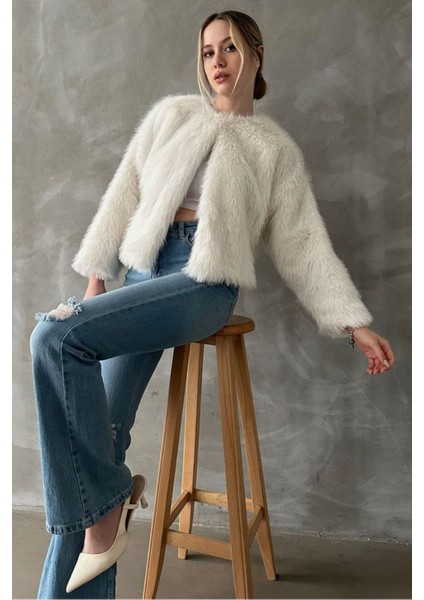 Beyaz Kadın Suni Kürk Ceket Modern Premium Luxury Trend Tasarım Mont