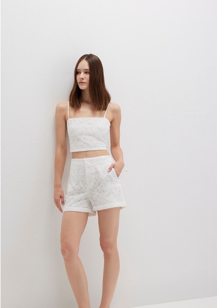 Fisto Işlemeli Beyaz Şort 1410236-70057