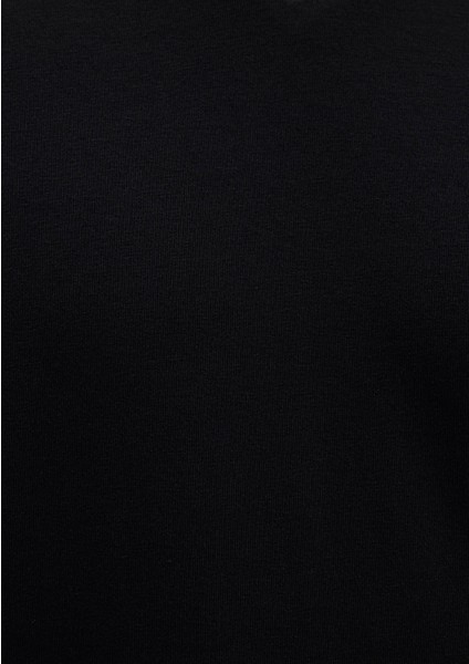 Stretch V Yaka Siyah Basic Tişört 061748-900