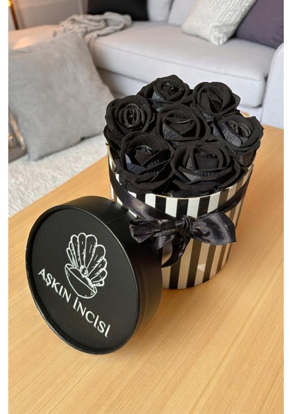 Sevgiliye Özel Hediye Gül Kutu Siyah Hediyelik Çiçek Doğum Günü Sepeti Kız Arkadaşa Sevgili
