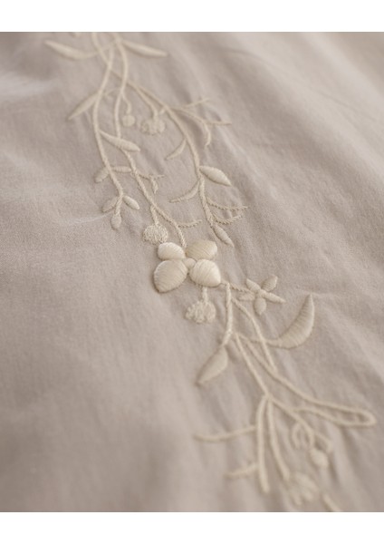 Loris King Size %100 Pamuk Nakışlı Nevresim Takımı - Bej