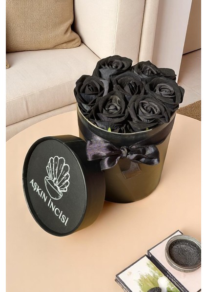 Sevgiliye Özel Hediye Gül Kutu Siyah Hediyelik Çiçek Doğum Günü Sepeti Kız Arkadaşa Eşe Sevgili modelleri