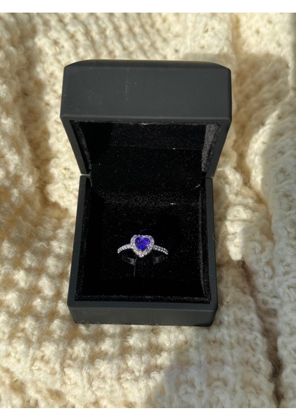 Işıklı Kutuda Çelik Mor Kalpli Parlak Ciddi Ilişki Yüzüğü Paslanmaz Kararmaz Sevgiliye Hediye fırsatları