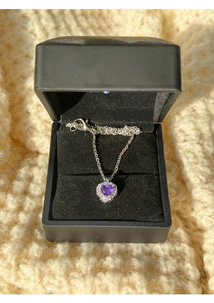 Işıklı Kutuda Çelik Mor Kalpli Parlak Ciddi Ilişki Kolyesi Kararmaz Sevgiliye Hediye fırsatları