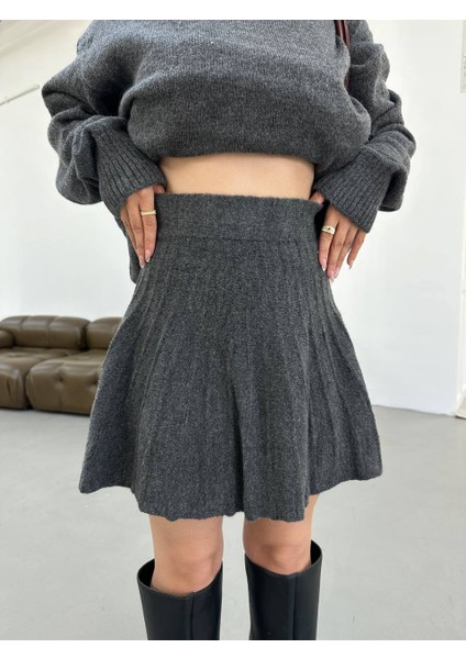 Triko Kumaş Pileli Etekli Hırka Takım indirimleri