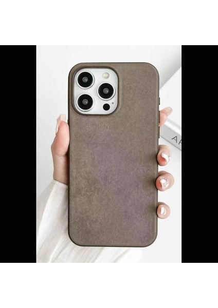 iPhone 15 Pro Kılıf Karen Magsafe Kapak