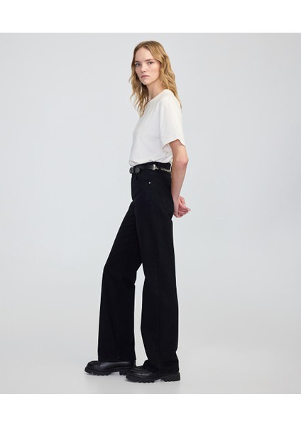 Zincirli Kemerli Wide Leg Jean Pantolon IW6250018048001 fiyatları