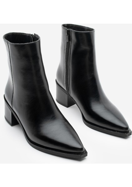 Kadın Sivri Burun Dikiş Detaylı Kalın Topuklu Bot Vorsis indirimleri