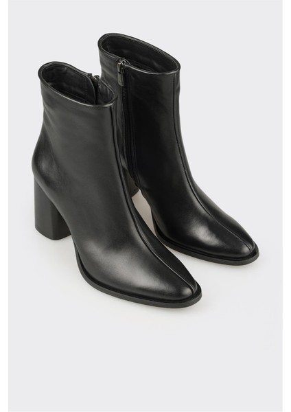 Siyah Deri Kadın Klasik Bot fiyatları