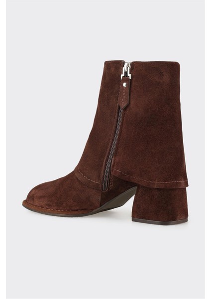 Kahve Deri Kadın Klasik Bot modelleri