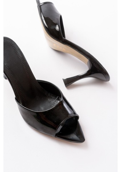 716 Siyah Rugan Sivri Burunlu Topuklu Kadın Terlik fırsatları