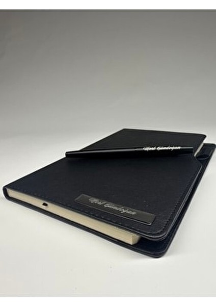 Isme Veya Kişiye Özel Siyah Ajanda Defter ve Kalem modelleri